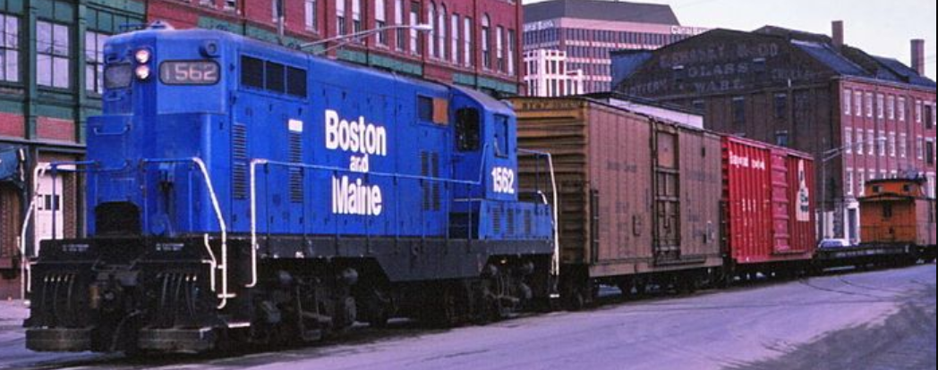 Immagine che contiene ferrovia, trasporto, aria aperta, Materiale rotabile

Il contenuto generato dall'IA potrebbe non essere corretto.